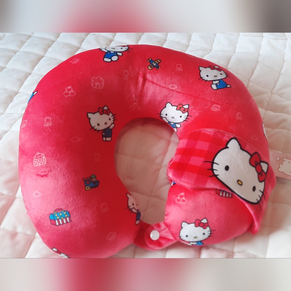 Hello Kitty Neck Pillow and Sleeping Mask set